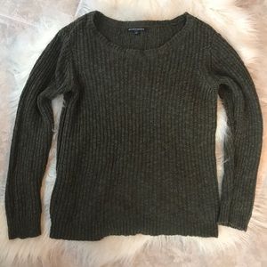 Brandy Melville sweater
